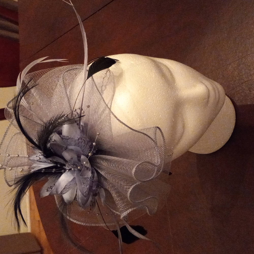 Fascinator hat
